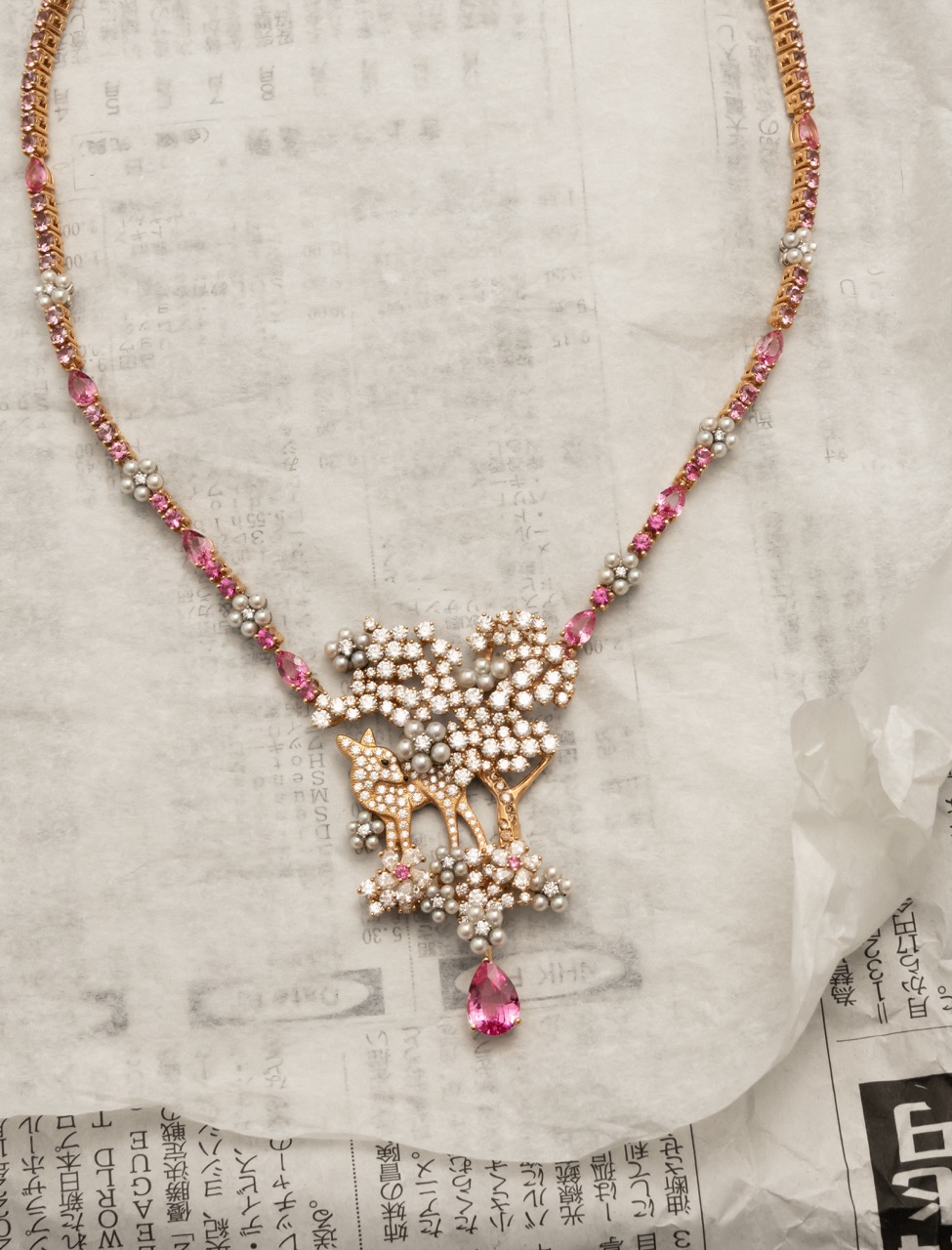 L'OFFICIEL ITALIA  - Photography by PIERRE TOSTAIN